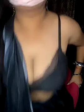 prisha944 online show from September 12, 2025, 4:07 pm