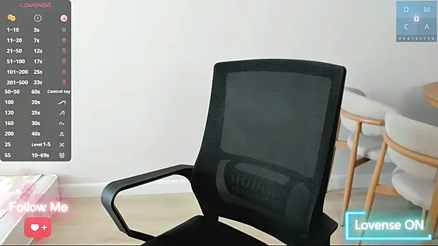 MinaDiamondd online show from May 14, 2026, 4:52 am
