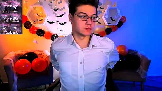 lucas long  online show from October 26, 2025, 9:37 am