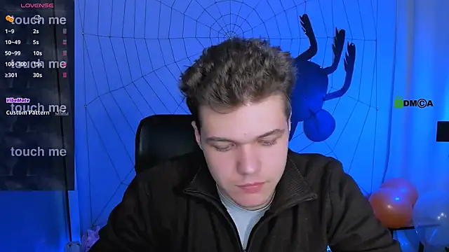 lucas long  online show from October 27, 2025, 9:46 am