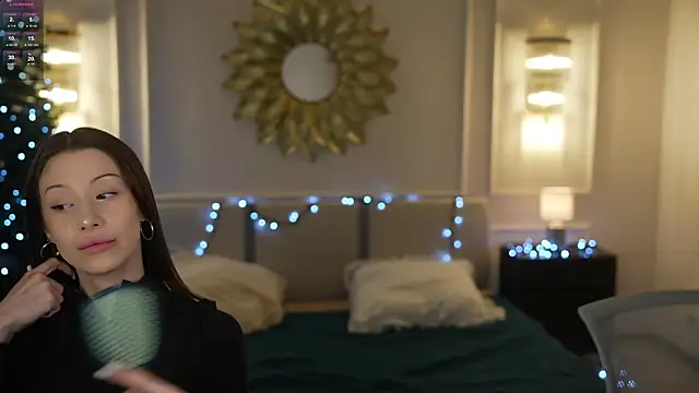 Selena Glow online show from December 19, 2025, 12:17 am