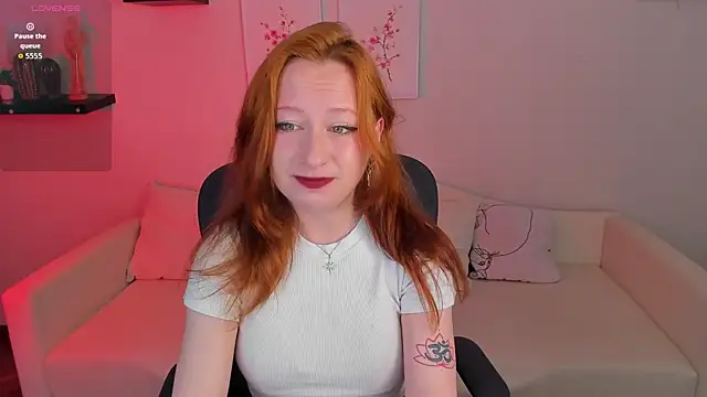 Violet Griffen online show from May 25, 2026, 3:51 pm
