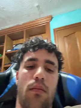 aavrdvh33 online show from April 7, 2026, 1:06 am