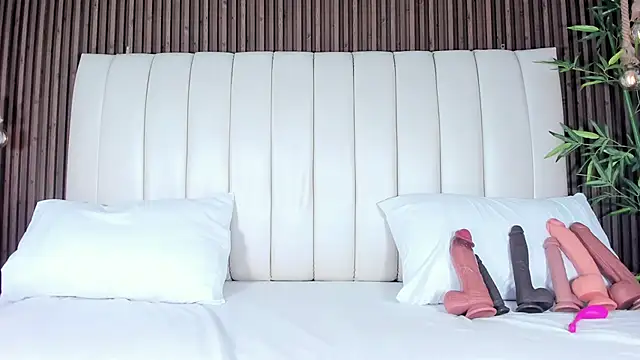 SandraMilerr online show from October 31, 2025, 4:13 am