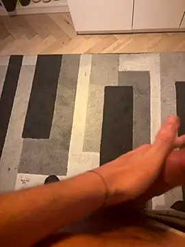 Big Nick00 online show from November 9, 2025, 7:06 am