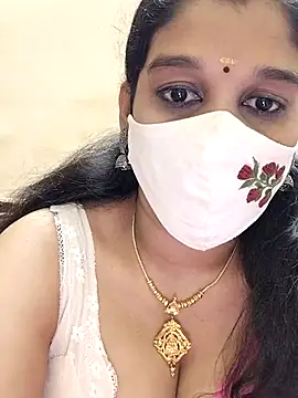 amelia-rani online show from November 5, 2025, 3:17 am