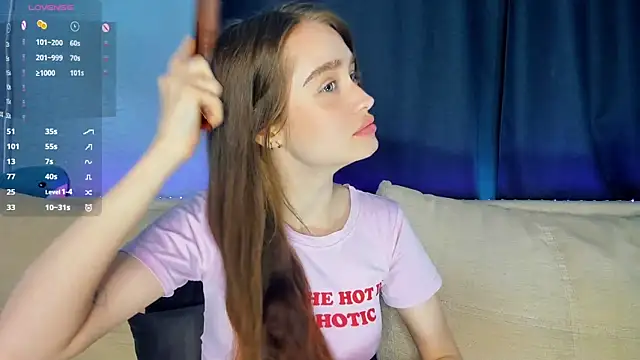 lovelyalivia online show from May 9, 2026, 7:13 am