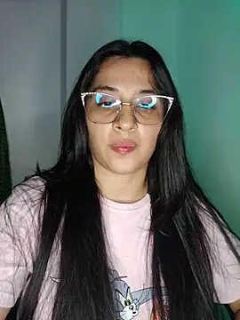 VALENTINA ROUSE  online show from May 26, 2026, 11:23 pm