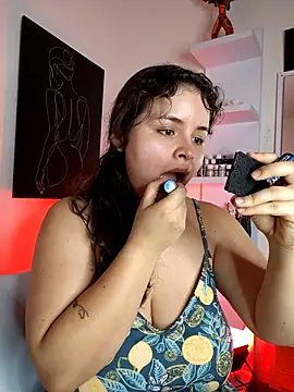 SeleneLuminari8 online show from May 25, 2026, 11:49 am