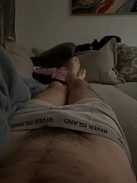 leroy9501 online show from October 5, 2025, 3:16 am