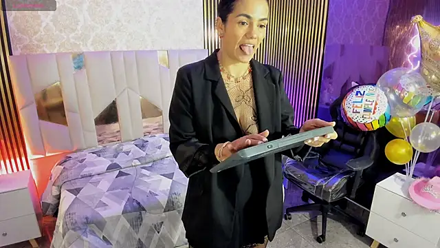 Rosalind tay online show from October 15, 2025, 11:54 am