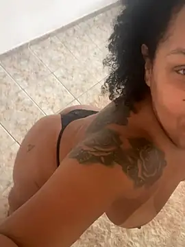 morenaluaa online show from September 14, 2025, 4:28 pm