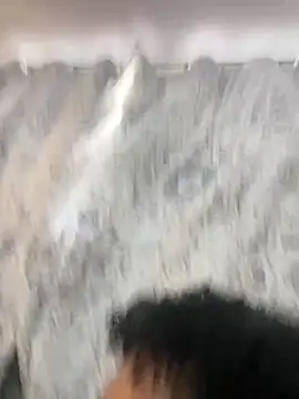 morenaluaa online show from November 5, 2025, 2:39 pm