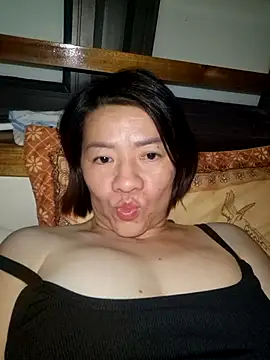 Snapshot of Hailey_babe chatting on September 12, 2025, 3:01 pm Hailey babe online show from September 12, 2025, 3:01 pm