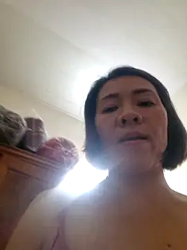 Snapshot of Hailey_babe chatting on October 15, 2025, 1:44 pm Hailey babe online show from October 15, 2025, 1:44 pm
