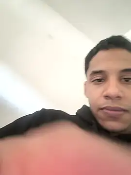 Snapshot of Grasonxxx chatting on April 3, 2026, 5:55 pm Grasonxxx online show from April 3, 2026, 5:55 pm