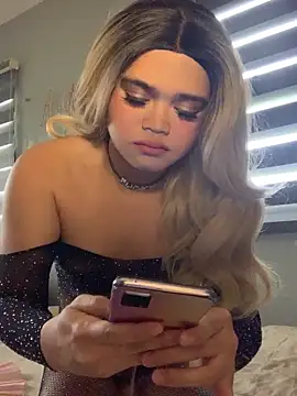 Snapshot of VictoriaL0ve chatting on December 2, 2025, 5:46 am VictoriaL0ve online show from December 2, 2025, 5:46 am