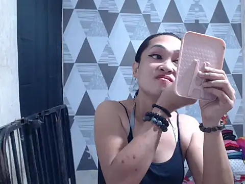 Wiynwyn Delamerced1989 online show from April 22, 2026, 10:11 pm