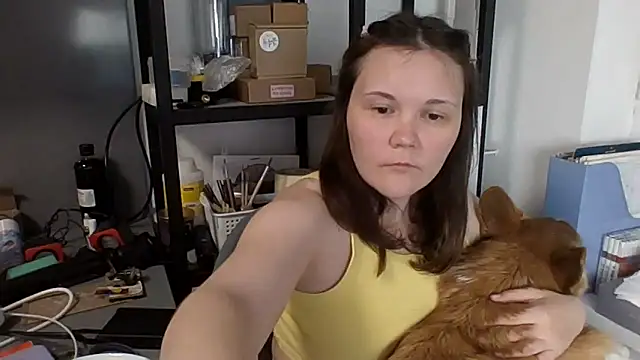 Snapshot of Qaynii chatting on October 30, 2025, 8:42 pm Qaynii online show from October 30, 2025, 8:42 pm