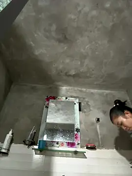 ThiHa003 online show from December 18, 2025, 12:55 pm