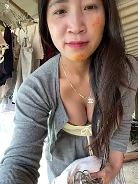 ThiHa003 online show from February 22, 2026, 4:35 am