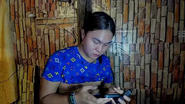 Snapshot of Sasha_Faux09 chatting on October 27, 2025, 12:36 am Sasha Faux09 online show from October 27, 2025, 12:36 am