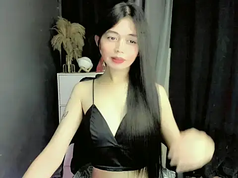 Snapshot of LexiLove chatting on November 5, 2025, 1:33 pm LexiLove online show from November 5, 2025, 1:33 pm