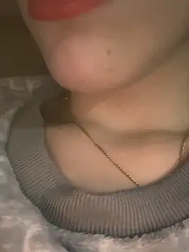 Mimisixo online show from November 11, 2025, 10:54 pm