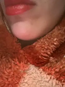 Snapshot of Mimisixo chatting on February 8, 2026, 11:41 pm Mimisixo online show from February 8, 2026, 11:41 pm