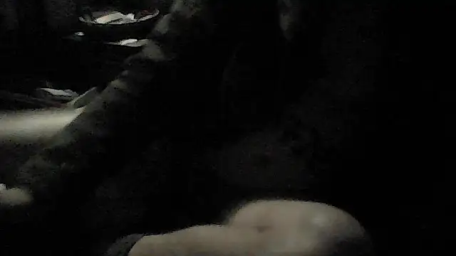 Snapshot of Twoslipperywhenwett chatting on November 20, 2025, 7:35 pm Twoslipperywhenwett online show from November 20, 2025, 7:35 pm