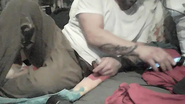 Snapshot of Twoslipperywhenwett chatting on November 21, 2025, 7:45 pm Twoslipperywhenwett online show from November 21, 2025, 7:45 pm