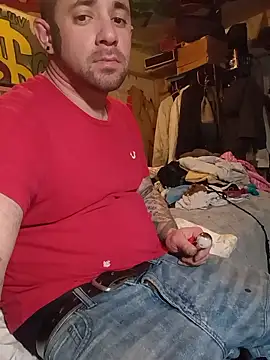 Snapshot of Twoslipperywhenwett chatting on January 11, 2026, 6:13 pm Twoslipperywhenwett online show from January 11, 2026, 6:13 pm