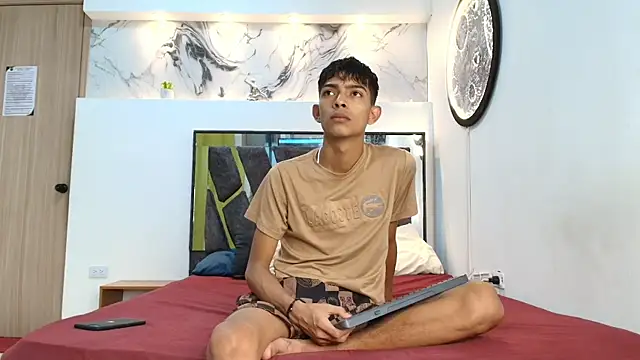 PRETTY SEX1 online show from September 26, 2025, 7:12 am