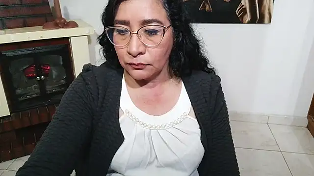 Snapshot of Grace_mature_milf chatting on December 18, 2025, 10:38 pm Grace mature milf online show from December 18, 2025, 10:38 pm