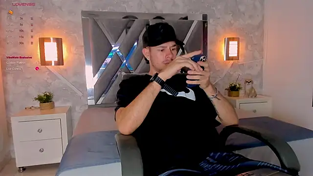 nils saint online show from November 17, 2025, 3:01 am