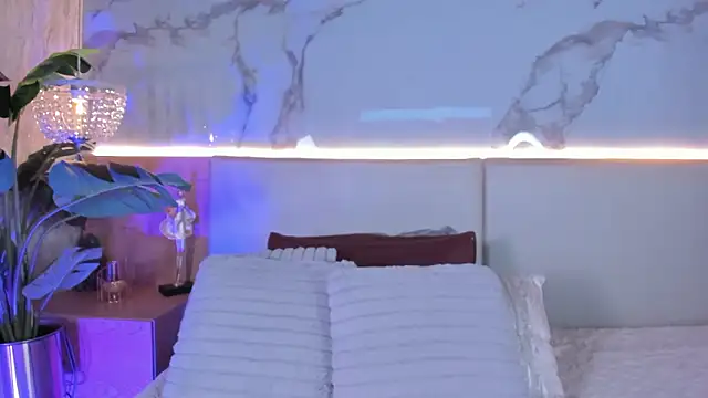 ValSmith  online show from March 9, 2026, 3:43 am