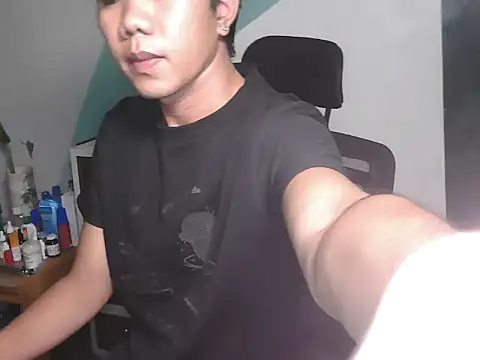 Snapshot of Darkevion chatting on March 14, 2026, 12:28 am Darkevion online show from March 14, 2026, 12:28 am
