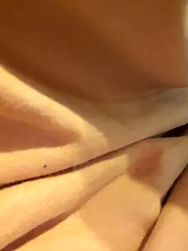 boy8540 online show from April 6, 2026, 7:09 am