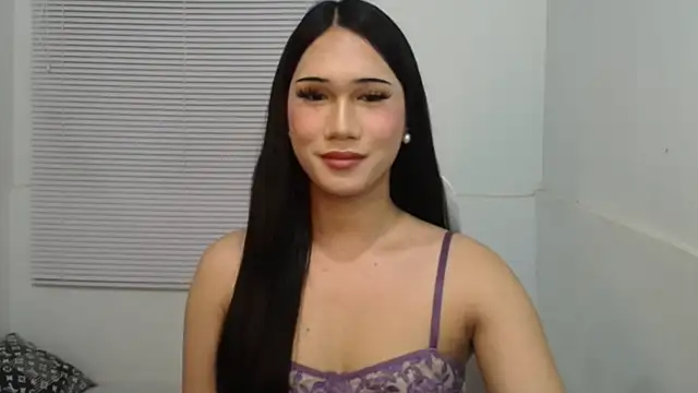 Snapshot of Leighs_Celine chatting on February 14, 2026, 11:23 pm Leighs Celine online show from February 14, 2026, 11:23 pm