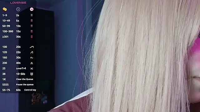 Snapshot of PieraMarch chatting on October 12, 2025, 6:51 pm PieraMarch online show from October 12, 2025, 6:51 pm