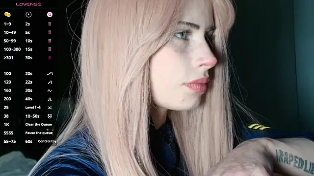 Snapshot of PieraMarch chatting on November 26, 2025, 7:15 pm PieraMarch online show from November 26, 2025, 7:15 pm