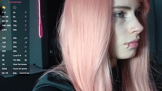 Snapshot of PieraMarch chatting on January 13, 2026, 6:35 pm PieraMarch online show from January 13, 2026, 6:35 pm