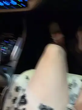 Meii-meyy online show from December 22, 2025, 4:26 pm