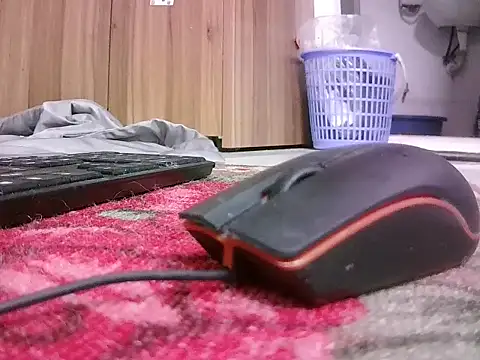 Snapshot of -Luxury chatting on November 12, 2025, 10:26 am -Luxury online show from November 12, 2025, 10:26 am