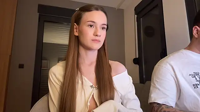 Snapshot of TenDouble chatting on September 10, 2025, 8:20 pm TenDouble online show from September 10, 2025, 8:20 pm