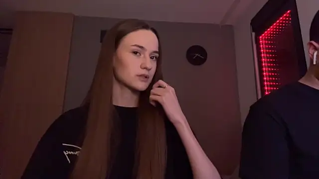 Snapshot of TenDouble chatting on November 14, 2025, 9:13 pm TenDouble online show from November 14, 2025, 9:13 pm