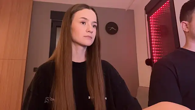 Snapshot of TenDouble chatting on November 15, 2025, 11:43 pm TenDouble online show from November 15, 2025, 11:43 pm