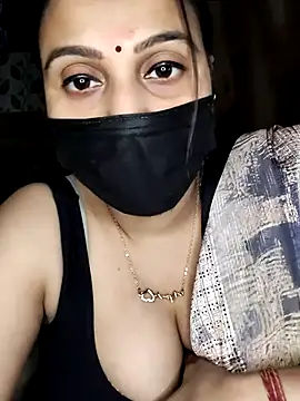 Snapshot of Horny_Shalu chatting on March 4, 2026, 7:14 am Horny Shalu online show from March 4, 2026, 7:14 am