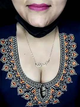 Snapshot of Horny_Shalu chatting on March 7, 2026, 8:00 am Horny Shalu online show from March 7, 2026, 8:00 am