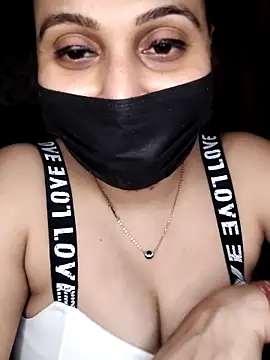 Snapshot of Horny_Shalu chatting on March 22, 2026, 8:34 pm Horny Shalu online show from March 22, 2026, 8:34 pm